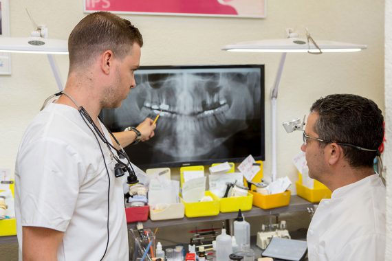 טכנאות שיניים - וינטרמן רפואה וטכנאות שיניים בחיפה